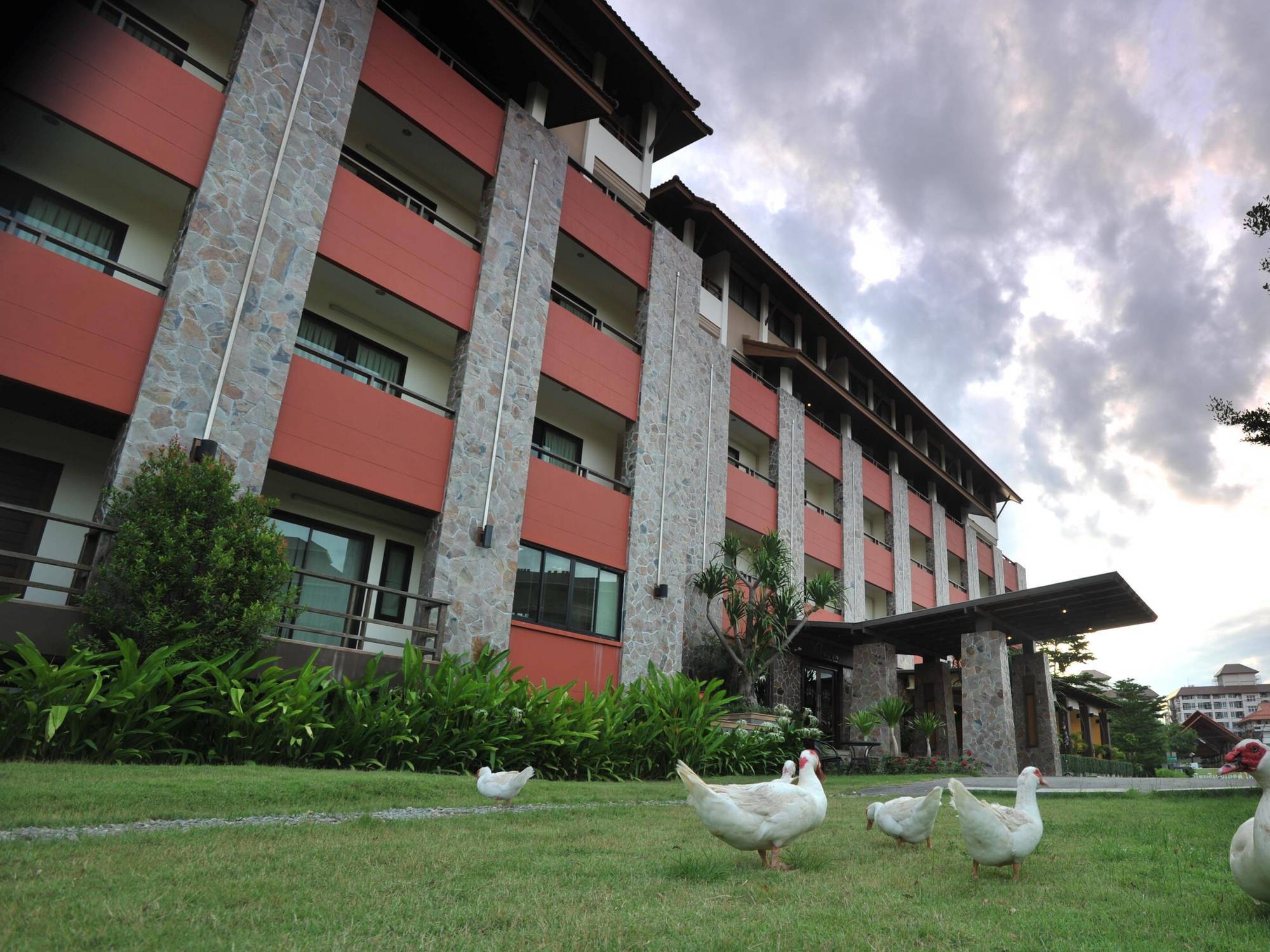 The Charm Boutique Resort Khon Kaen Buitenkant foto